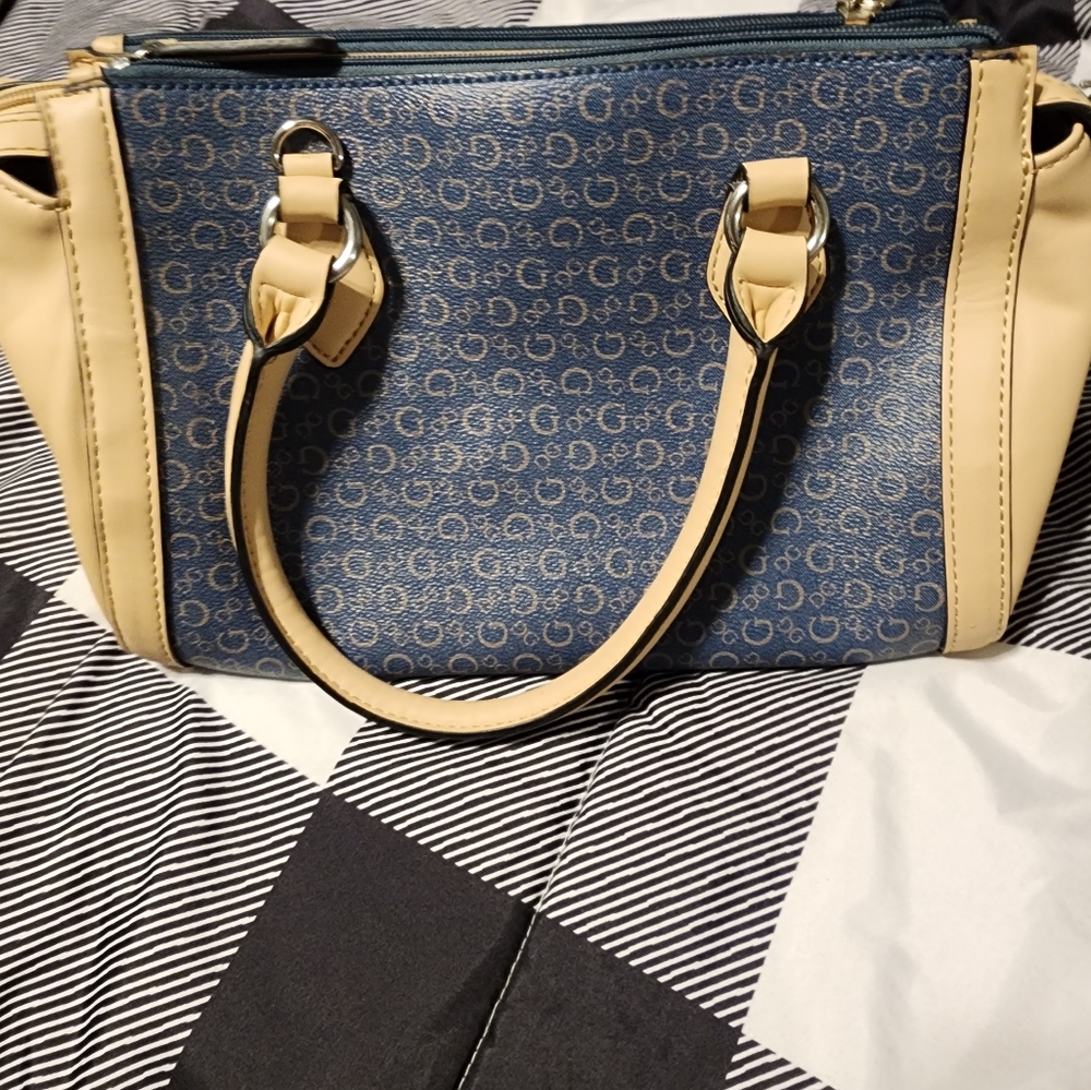 Guess Logo Handbag - Picture 6 of 6